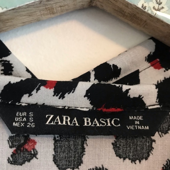 Zara | Gray and Red Leopard Oversized Button-down - Picture 2 of 6